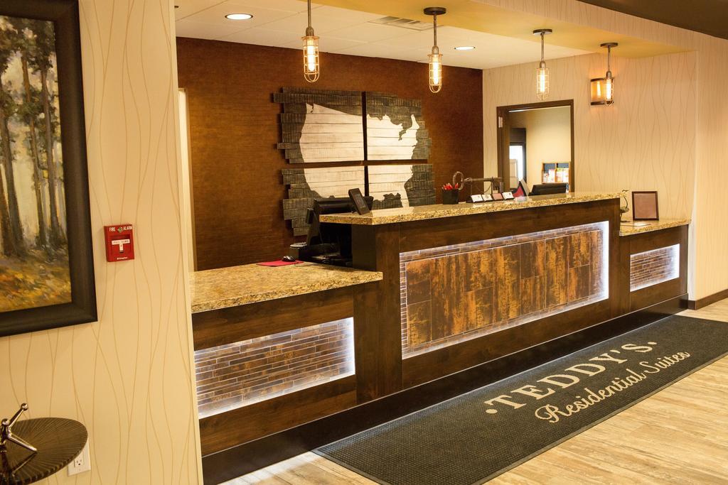 Teddy'S Residential Suites Watford City Exterior foto